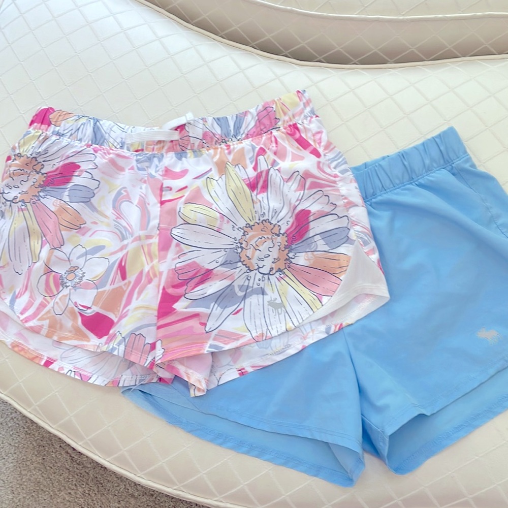 Abercrombie girls active shorts, size 15/16 w/lining. Excellent cond. 2-pair.